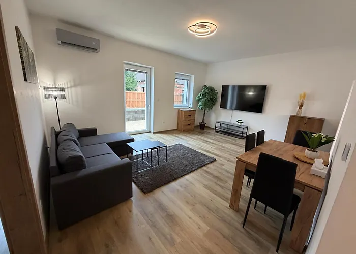 Dvory Lägenhet Dvory nad Luznici